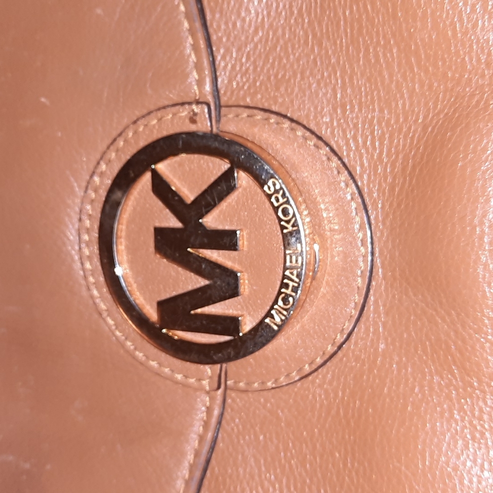 MK Margo Leather Messenger Crossbody Bag